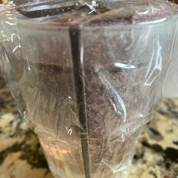 Gel Candle - smells amazing - Picture 5 of 7